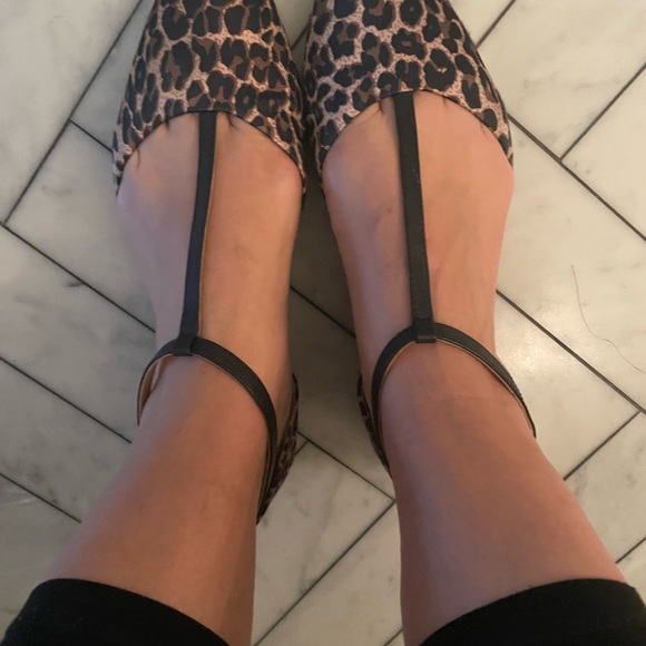 Birds of prey size 12 leopard satin strappy flats - Picture 3 of 7